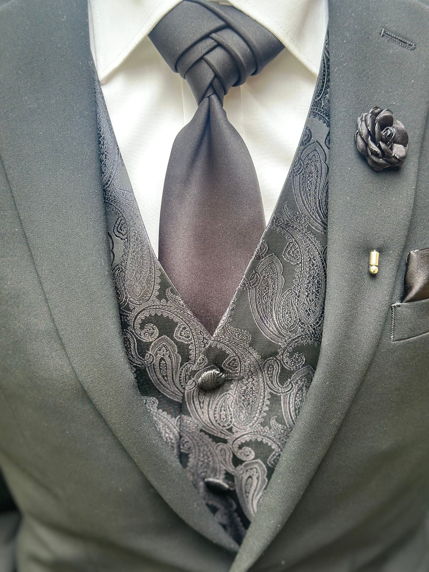 Fishbone Knot Necktie: Pre-tied Wedding Groomsmen Tie