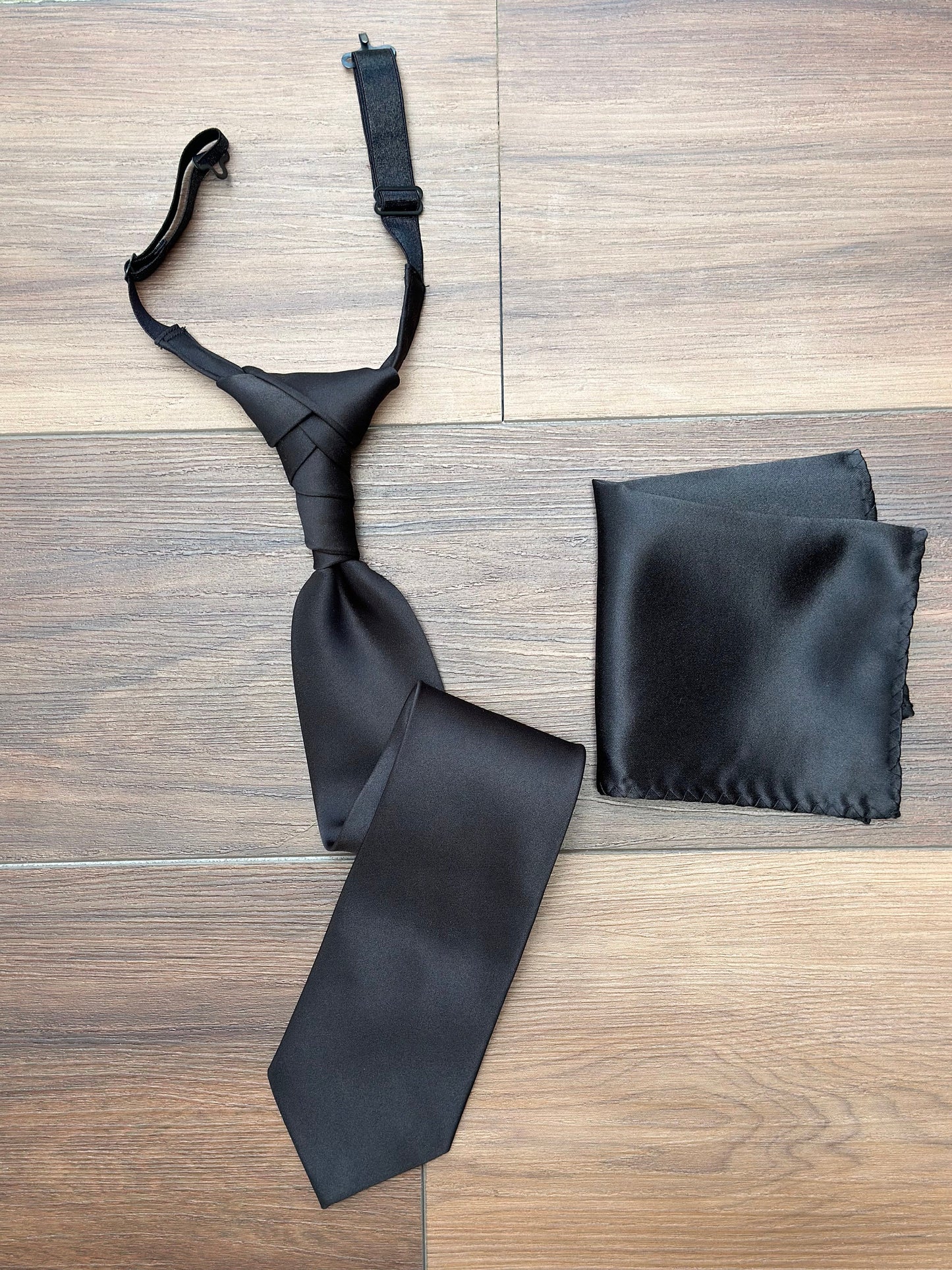 Astro Knot Pre-tied Necktie: Elegant Wedding Groomsmen Tie